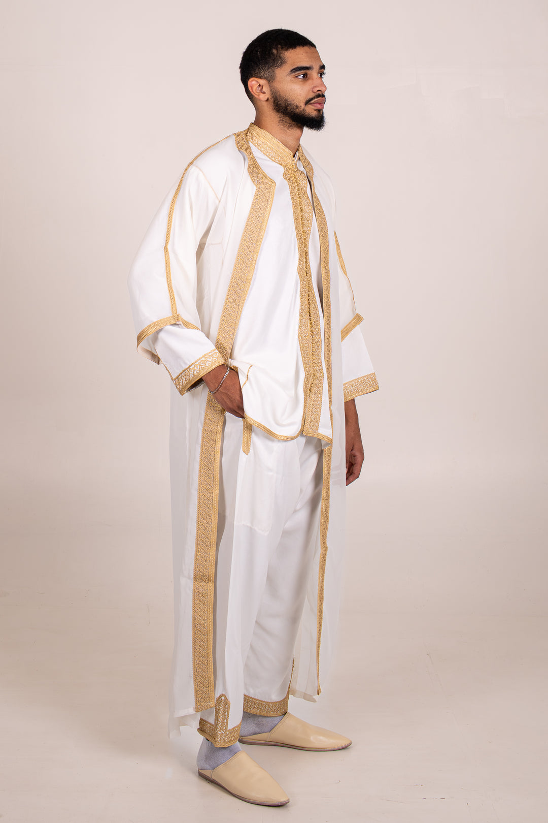 White and gold jabador